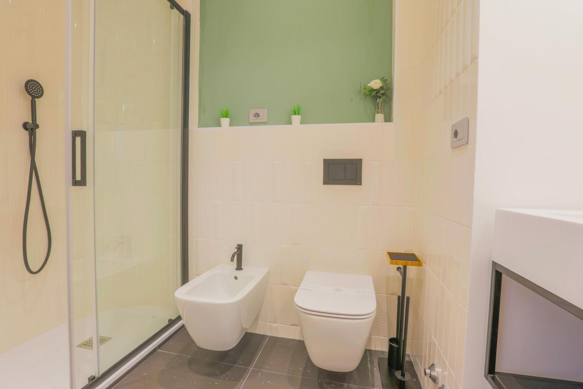 Private Luxury 5 Bedroom - Station * Milan